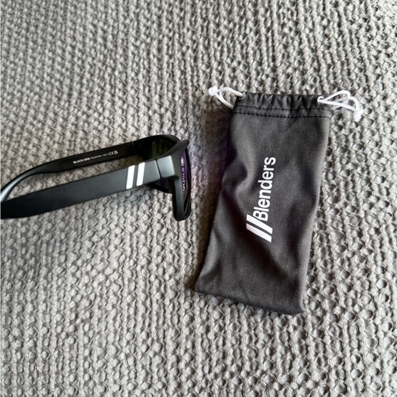 Blenders Black and Blue Sunglasses - Picture 3 of 9